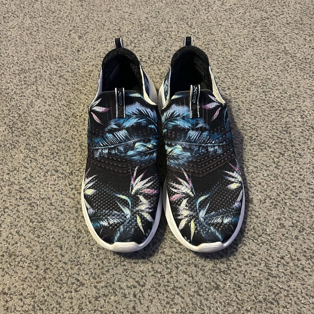 Skechers Memory Foam Palm print slip ons - Picture 4 of 5